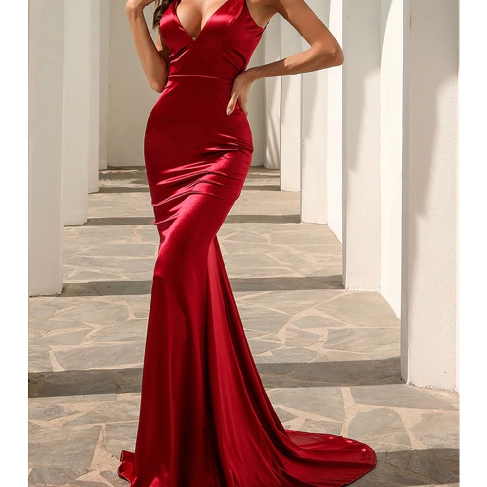Red mermaid prom dress
